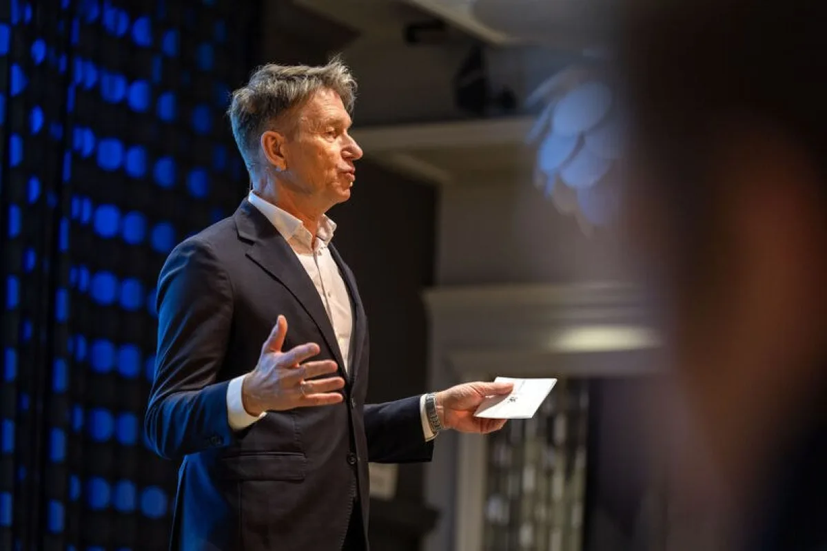 Region Fjordane sin 3. konferanse vart opna av energiministeren Terje Aasland (AP)